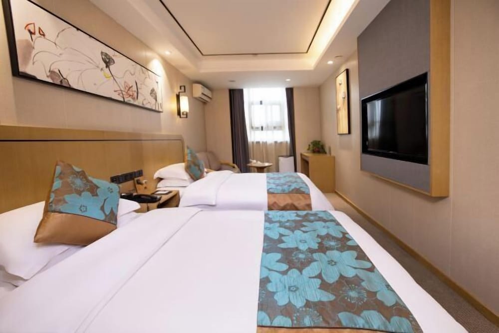Yueyue Hotel (Zhengzhou Datong Road Railway Station East Plaza) 2