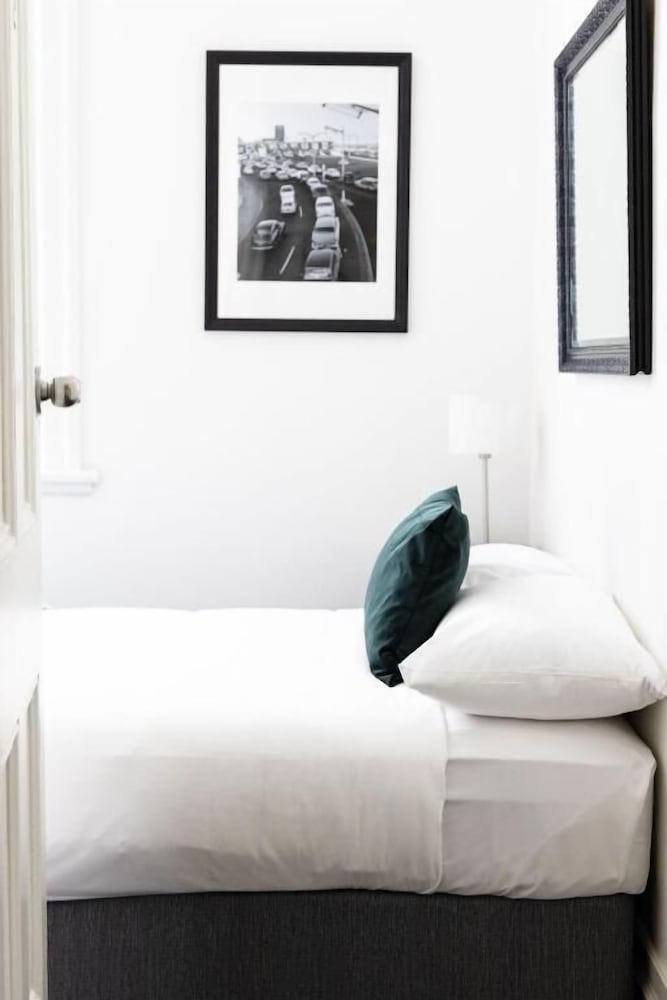 Wynyard Hotel 1