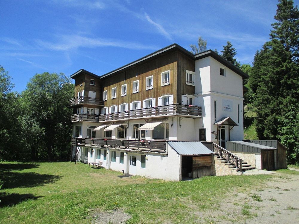 Auberge de Jeunesse HI Chamrousse 1