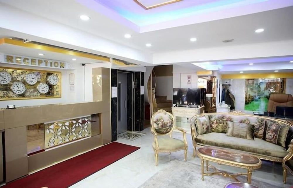 Metrolux Hotel 1