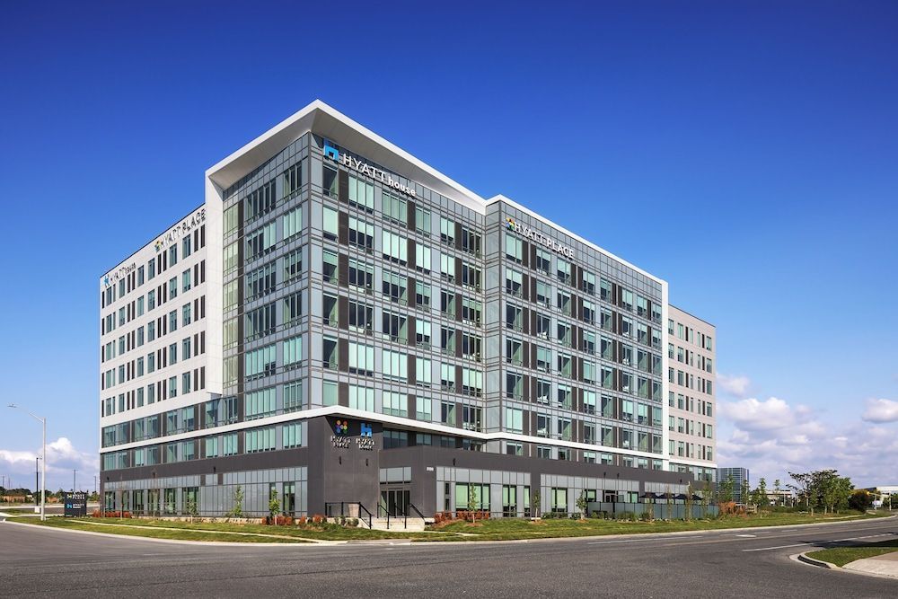 Hyatt House Mississauga / Airport Corp Center 1
