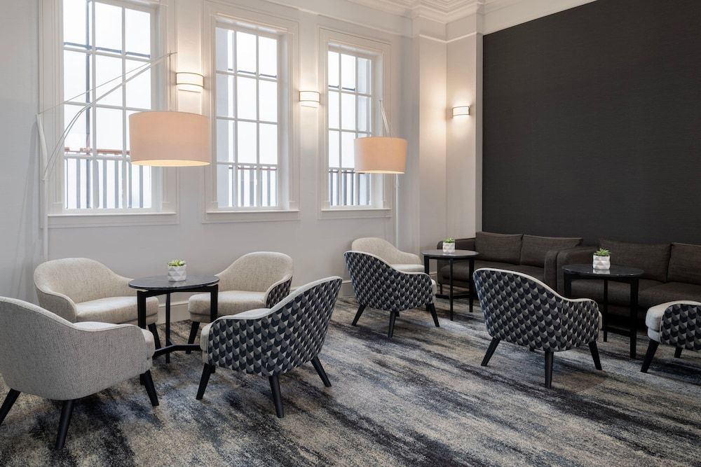 Delta Hotels by Marriott Heathrow Windsor 2