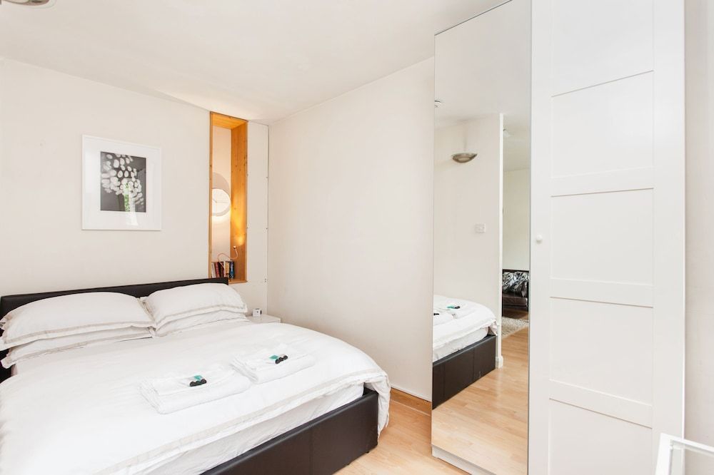 Regents Park & Euston 1 Bedroom Apartment 2
