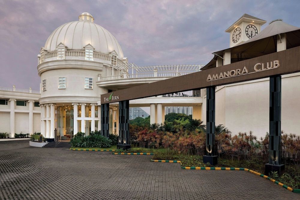 Amanora The Fern Pune, Series by Marriott 1