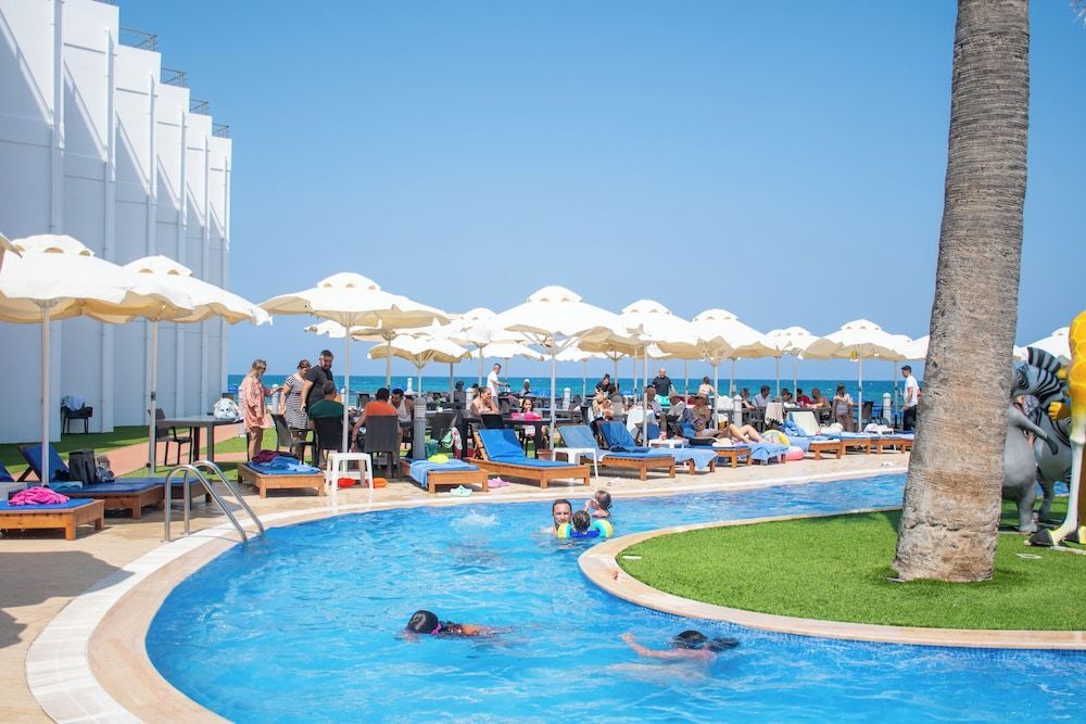 Mimoza Beach Hotel 1