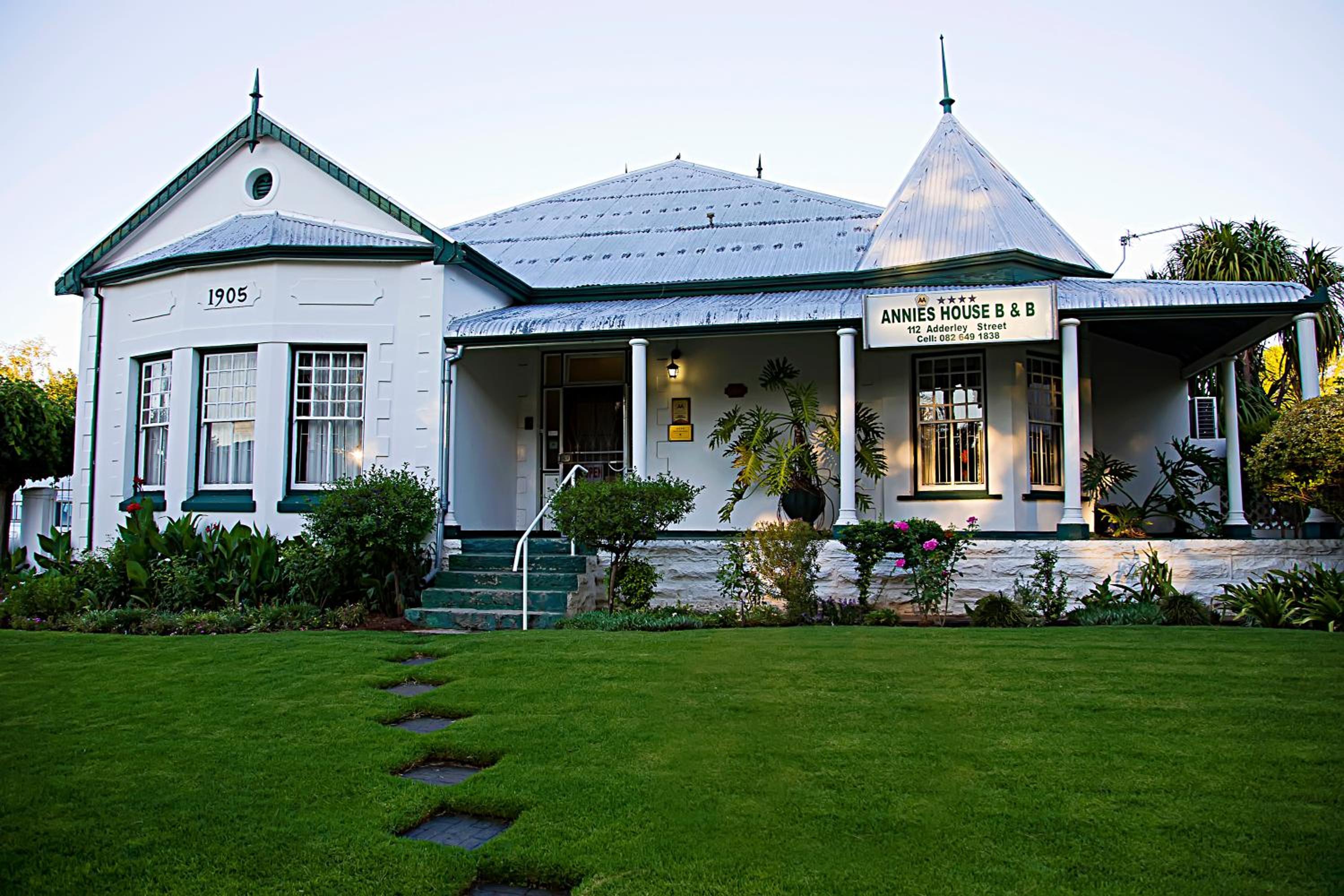Annies House 1