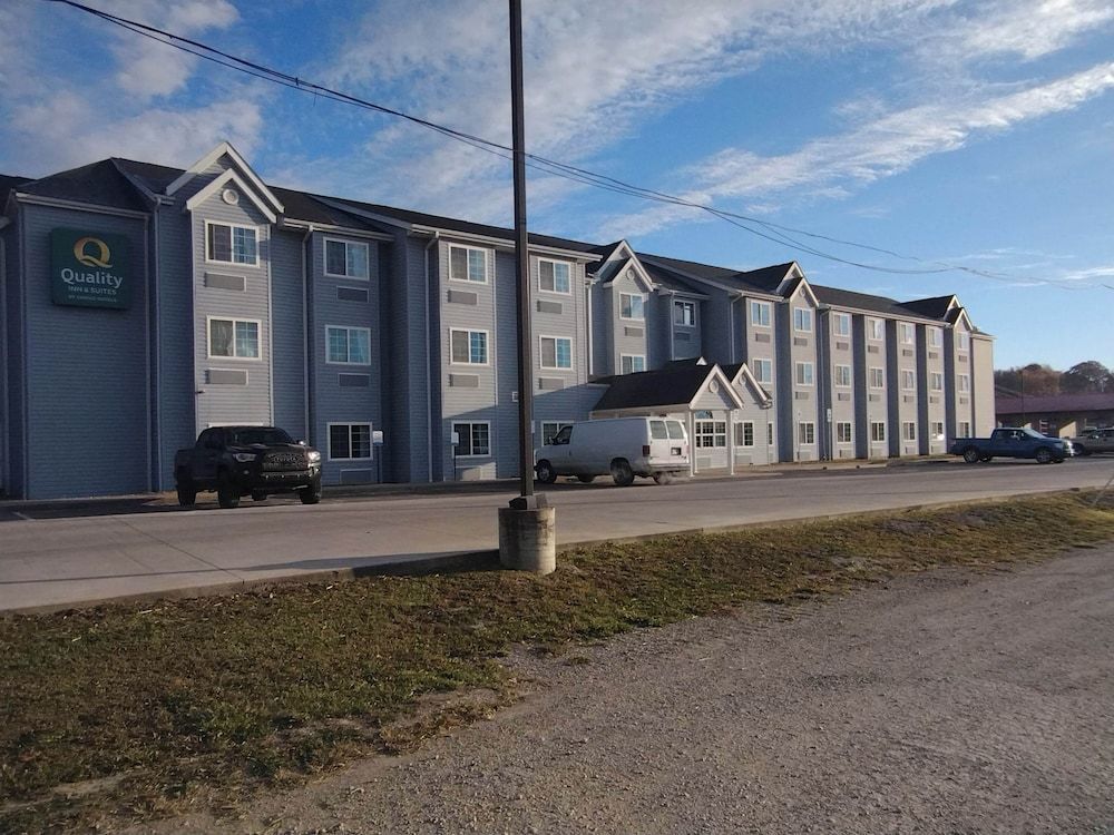 Quality Inn & Suites Caldwell I-77 1