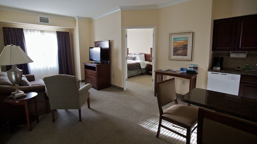 Staybridge Suites SAN ANTONIO SEA WORLD by IHG 2