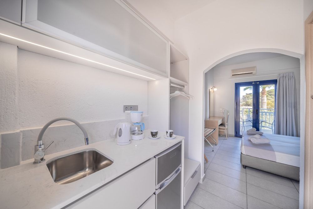 Sergiani Garden Hotel Apartments 2