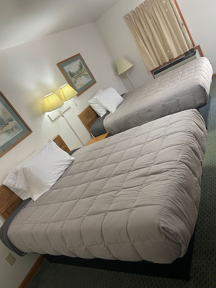 PINE VALLEY MOTEL 1