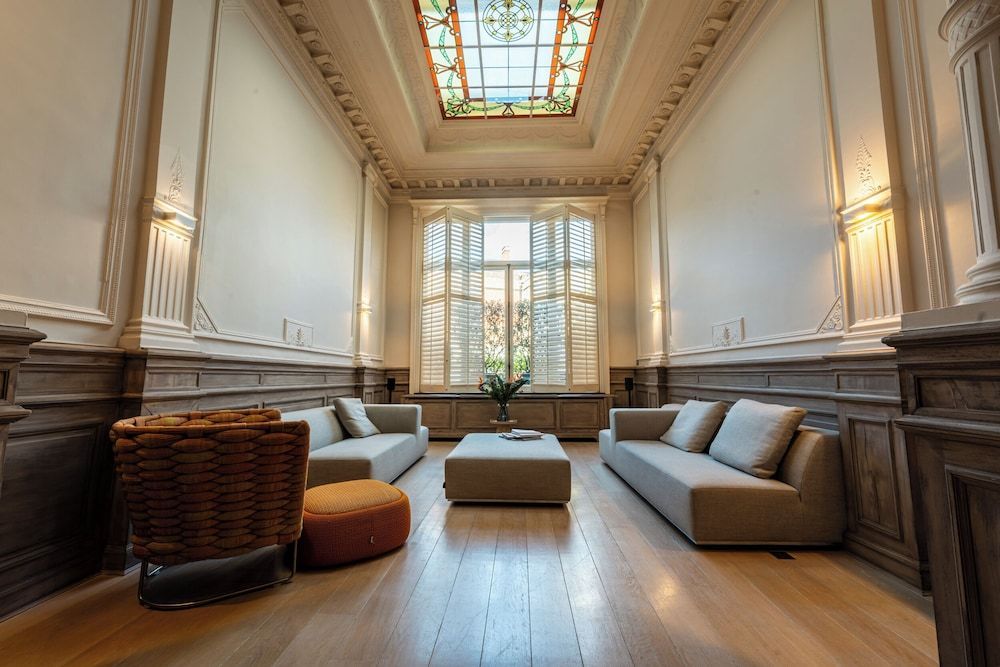 Villa Euphrosina boutique verblijf met verwarmd zwembad, sauna, vlakbij het strand van Oostende 1