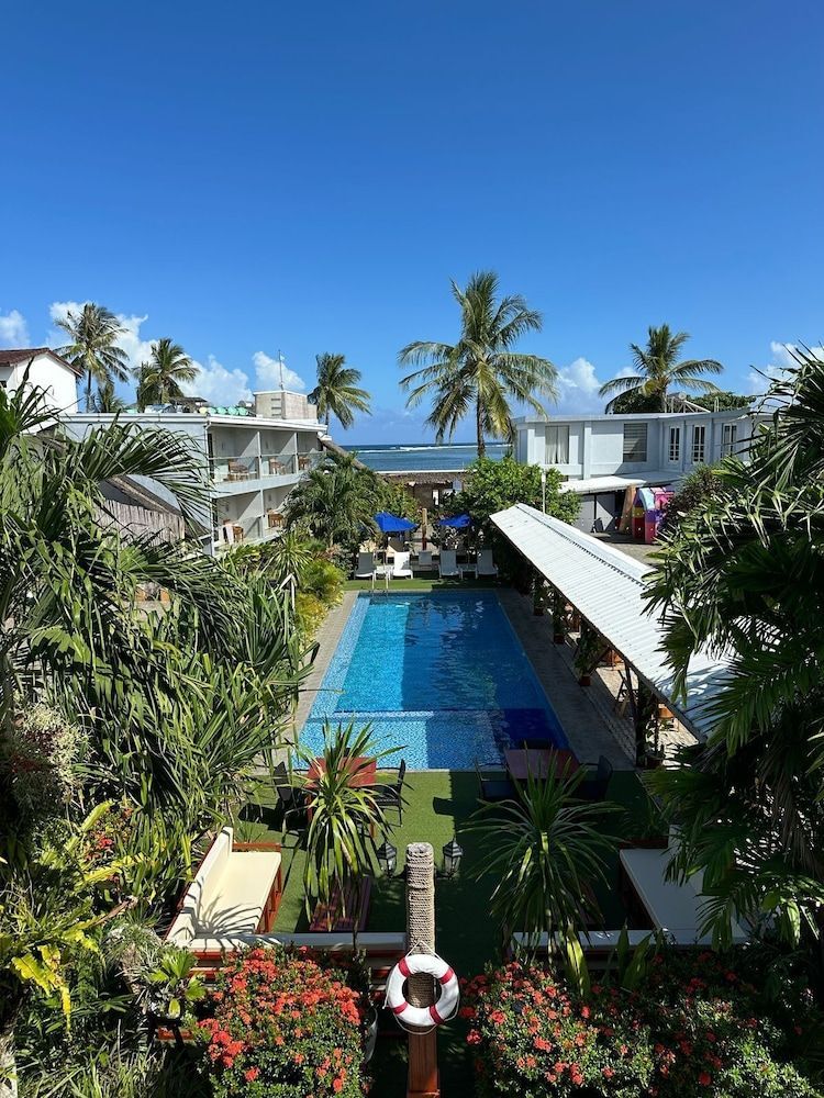 Reef Beach Resort 1