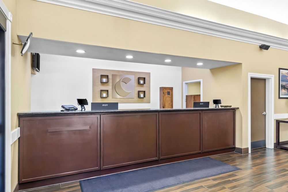 Comfort Suites Lake Jackson Clute 2