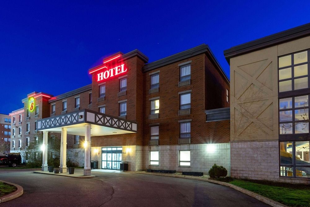 Super 8 by Wyndham Lachenaie/Terrebonne 1
