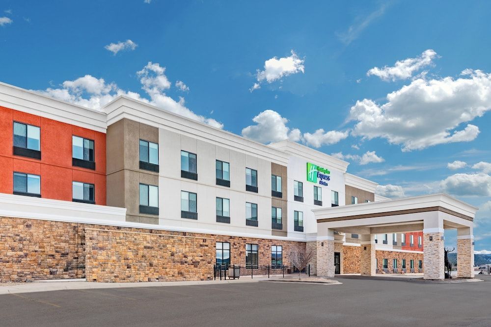 Holiday Inn Express & Suites TRINIDAD by IHG 1