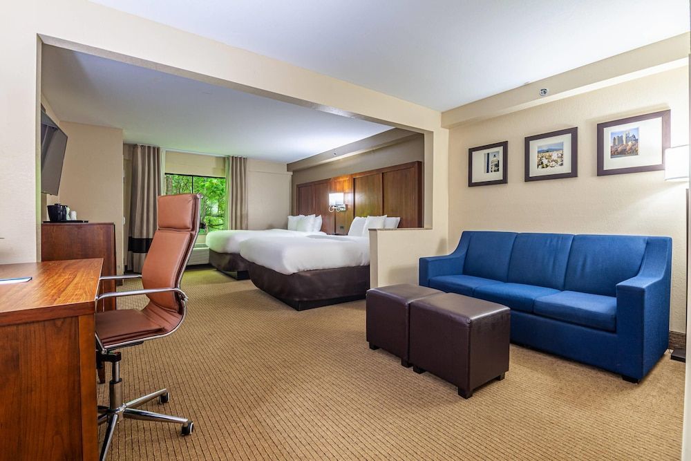 Comfort Suites Morrow- Atlanta South 1