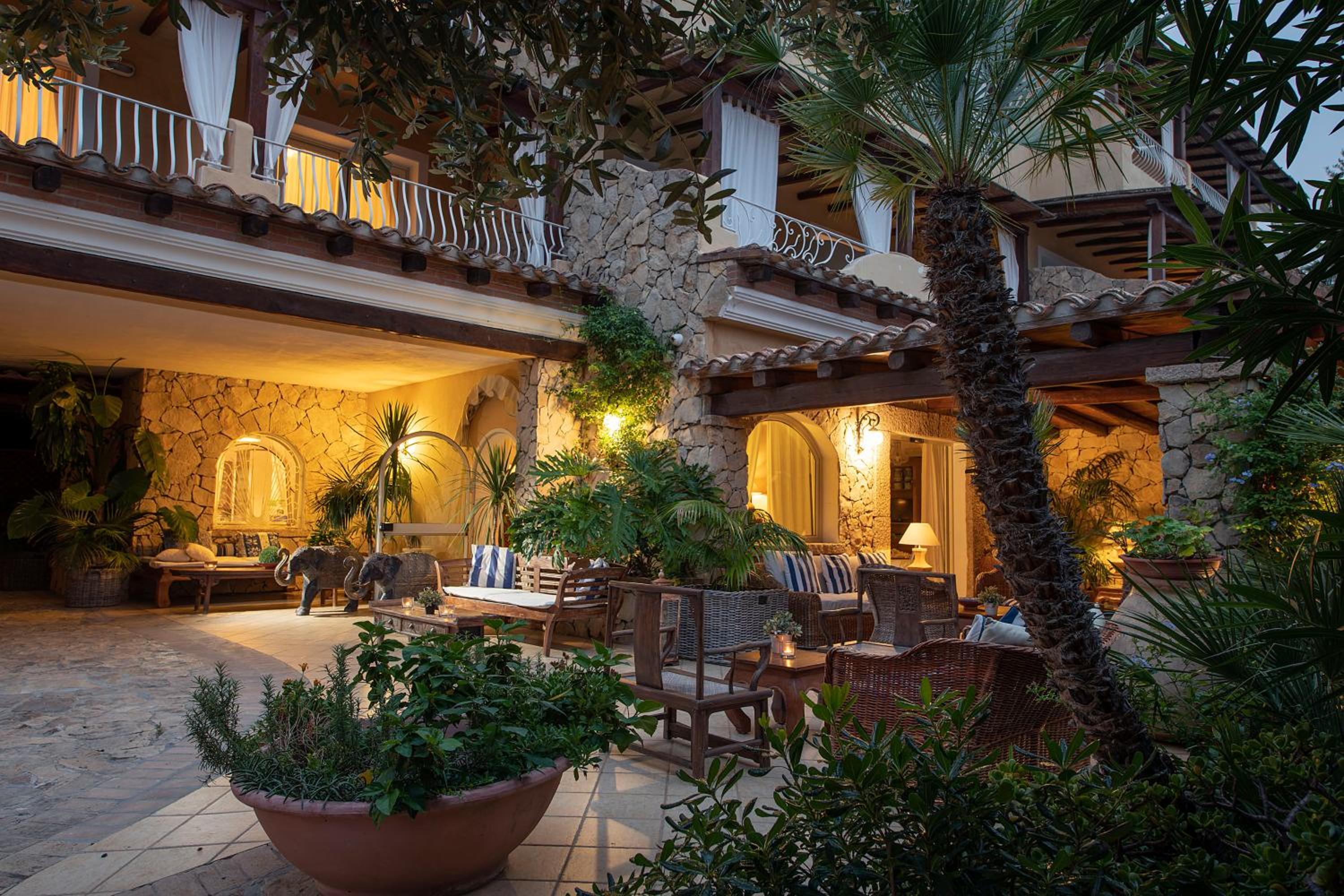Boutique Hotel Su Sergenti 1