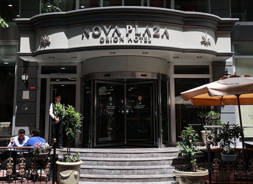 The Golden Park Hotel 1