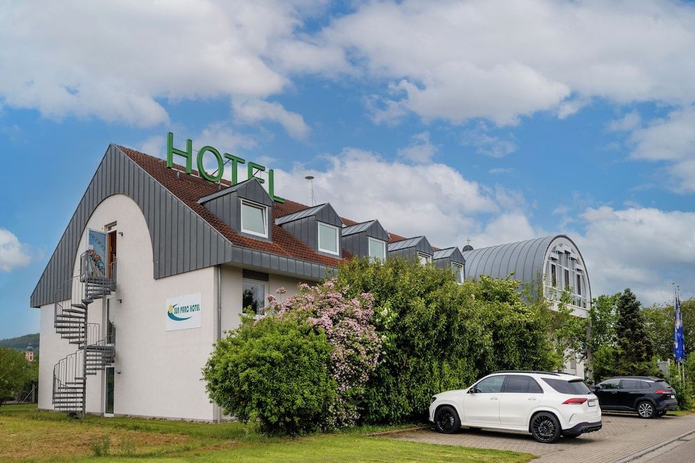 Hotel SunParc - SHUTTLE zum Europa-Park Rust 4km & Rulantica 2km 1