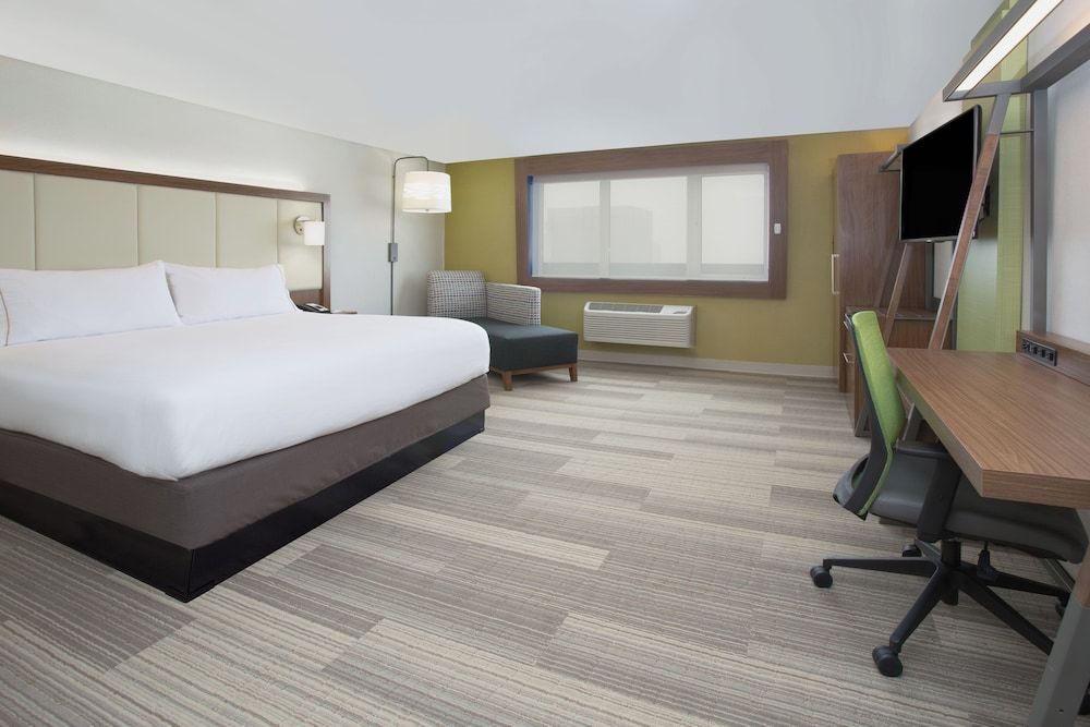 Holiday Inn Express & Suites WEST MEMPHIS by IHG 2