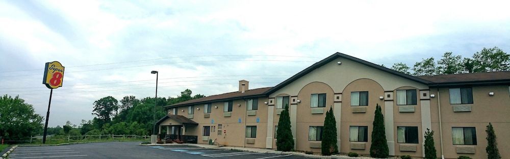 Super 8 by Wyndham Thurmont 1