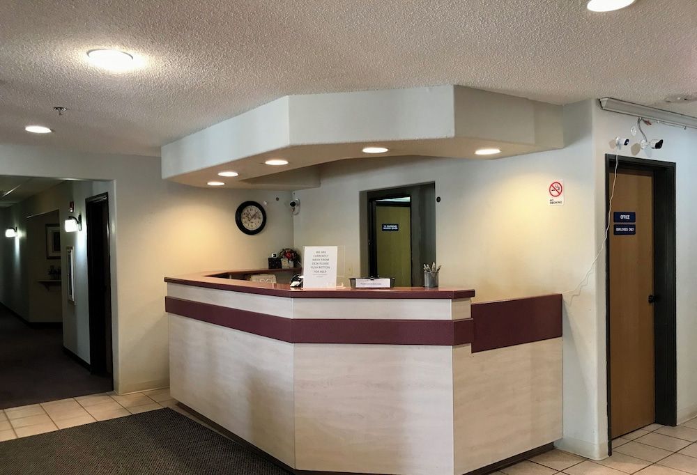 Chadron Inn & Suites 2