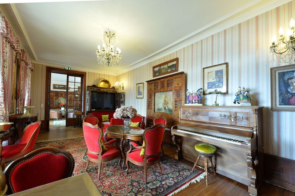 Logis Hôtel Restaurant le Printania 2