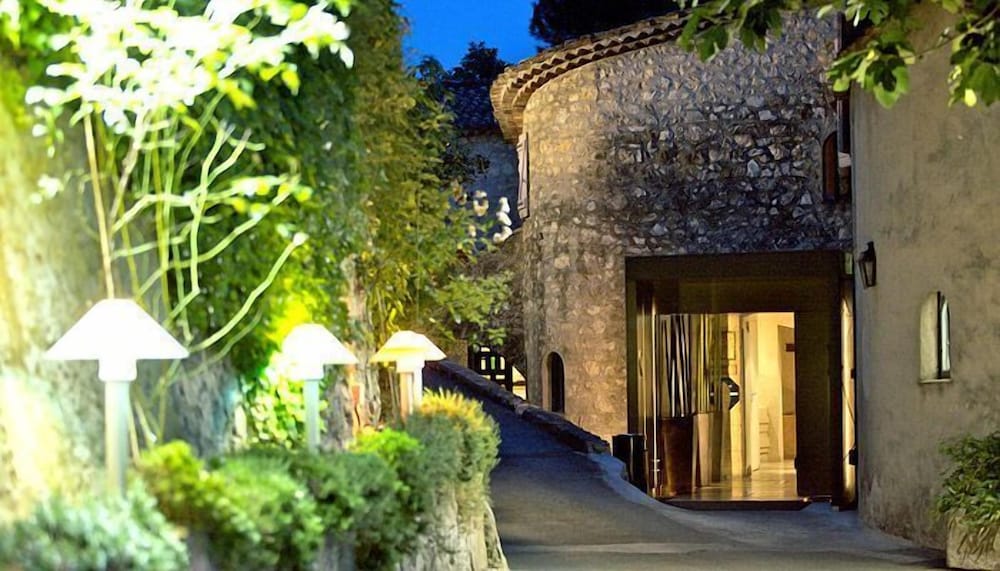 Moulin De Mougins 1
