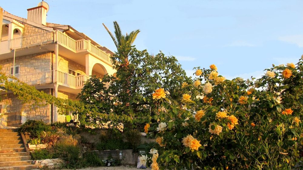 Villa PaPe 1