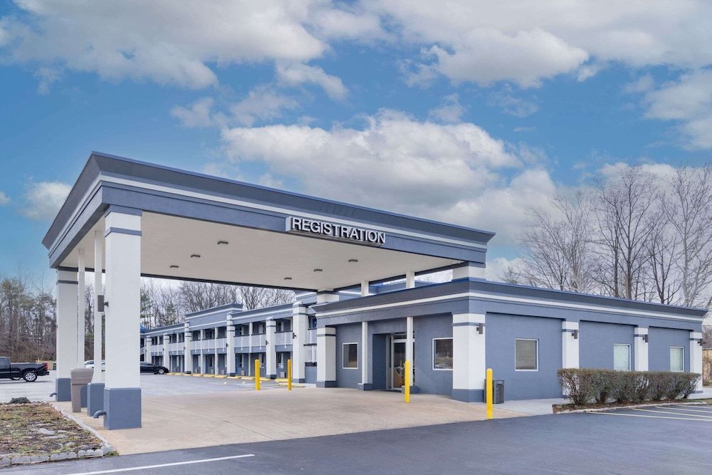Days Inn by Wyndham Fredericksburg North 1