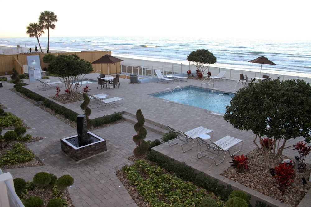 Lotus Boutique Inn and Suites 1