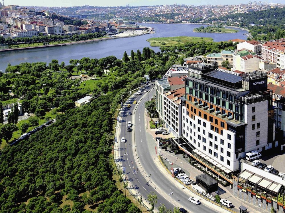 Mövenpick Istanbul Hotel Golden Horn 1