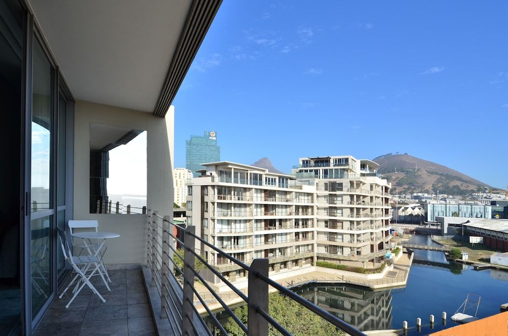 aha Harbour Bridge Hotel & Suites 1