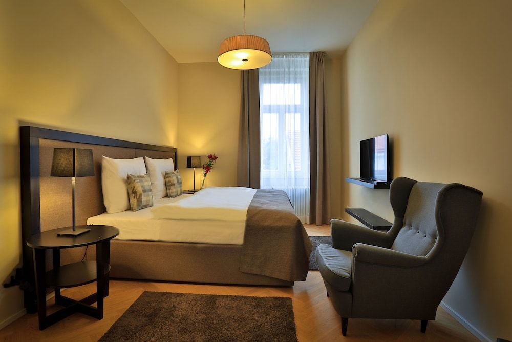 James Hotel & Apartments 1