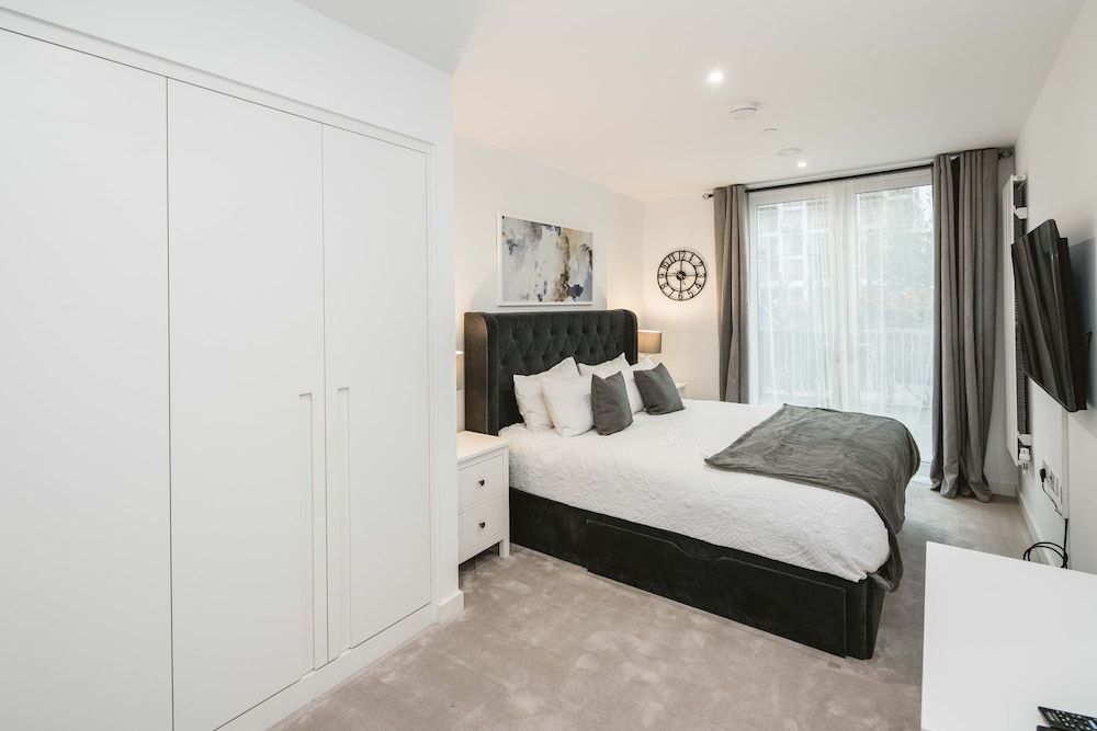 Stunning 3-bed Apartment in London 1