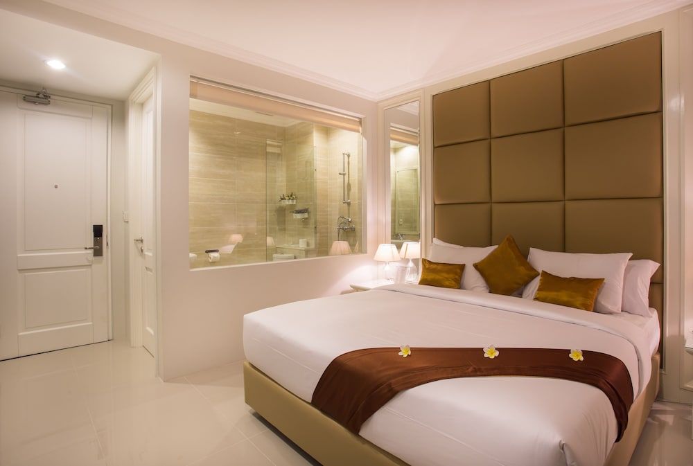 Amalfi Hotel Seminyak 1