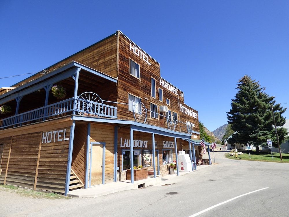 The Hitching Post Hotel and Farm Store 1