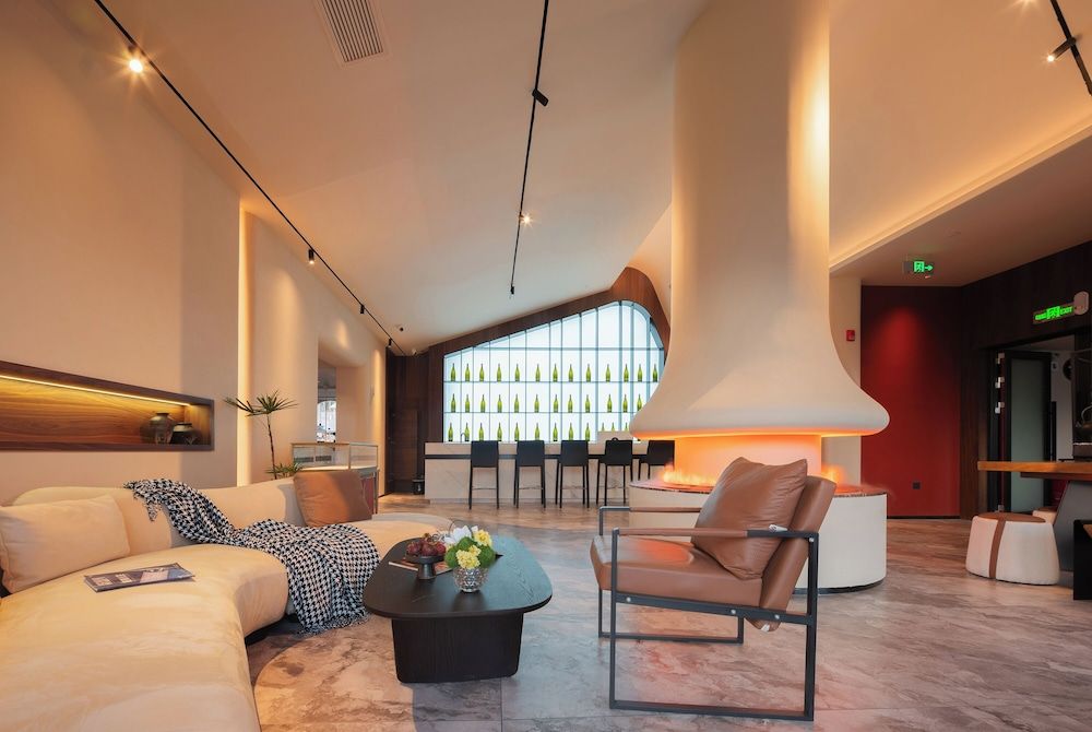 YUJIE HOTEL 1