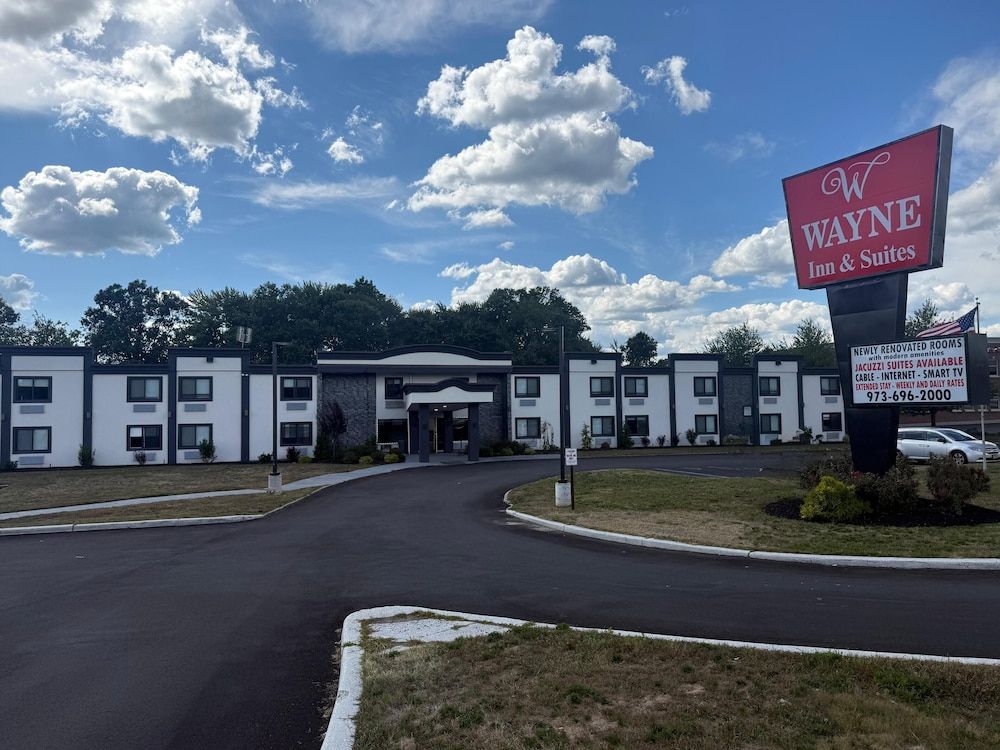 The Wayne Inn 1