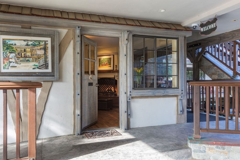 Coachman's Inn, A Four Sisters Inn 2