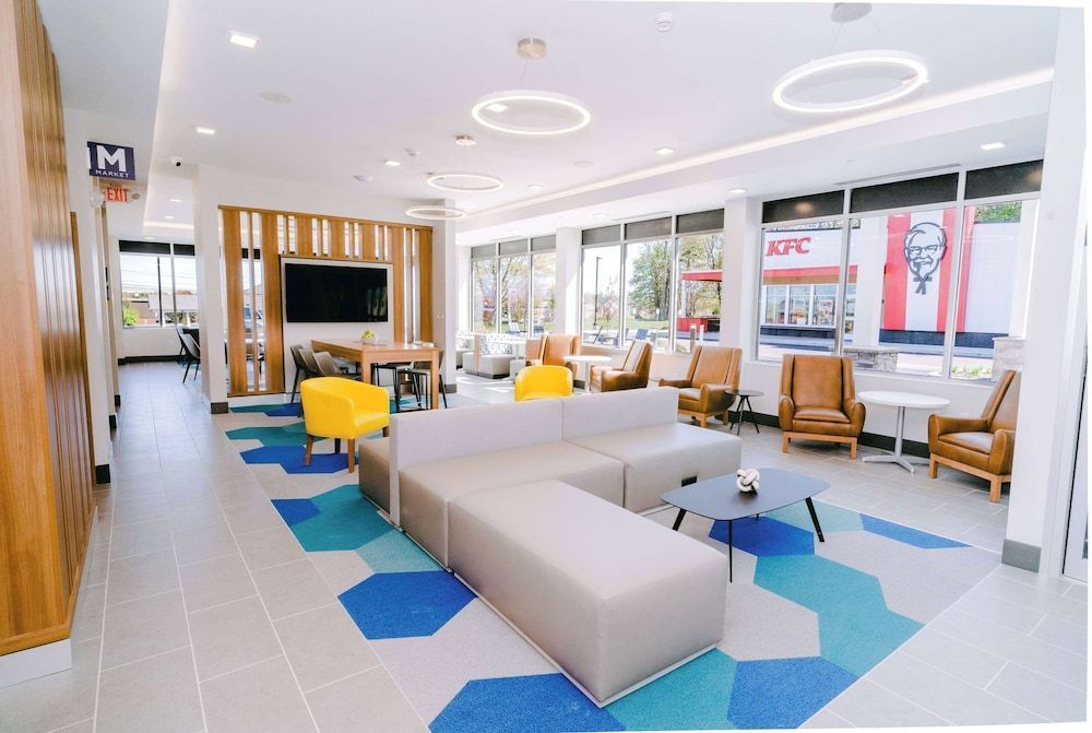 Microtel Inn & Suites by Wyndham Macedon 1