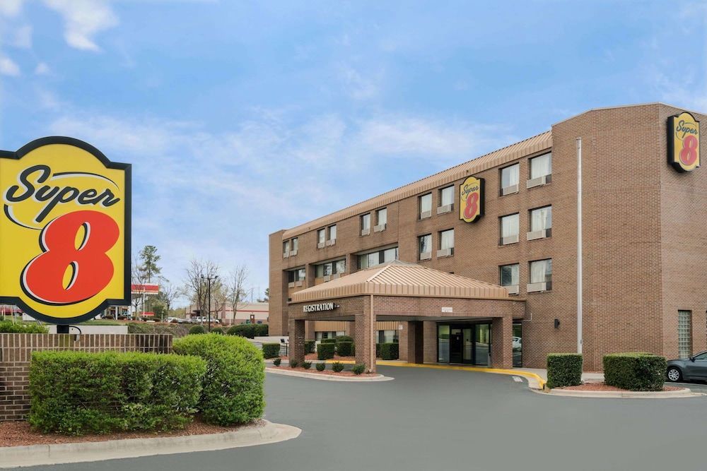 Super 8 by Wyndham Raleigh North East 1