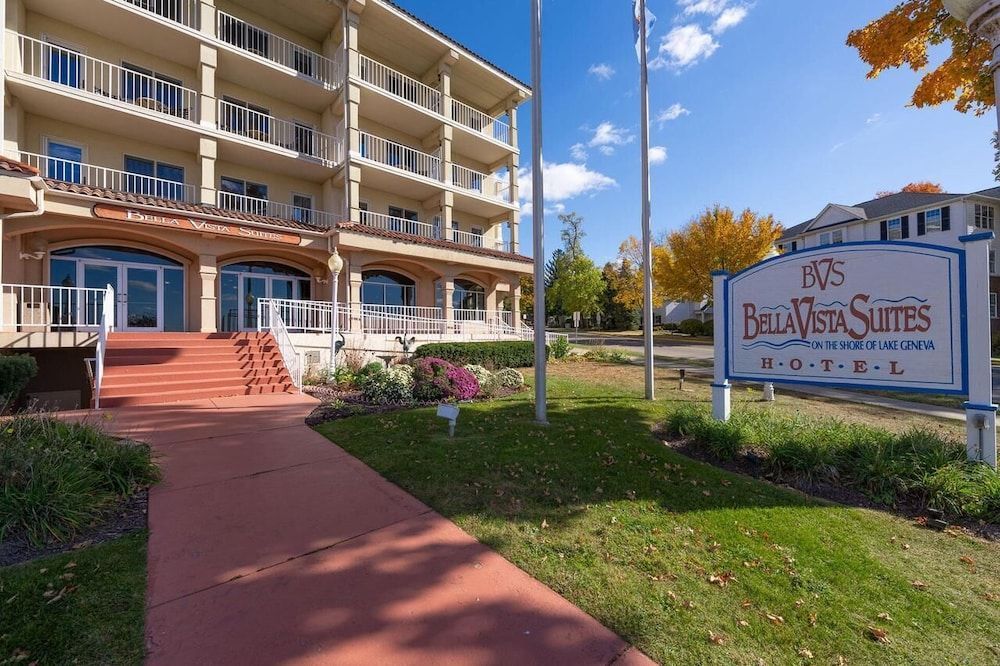 Bella Vista Suites Lake Geneva 1