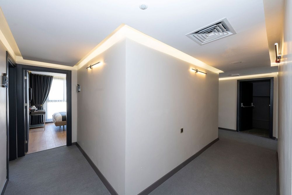 Heaven Inn Airport Hotel 2