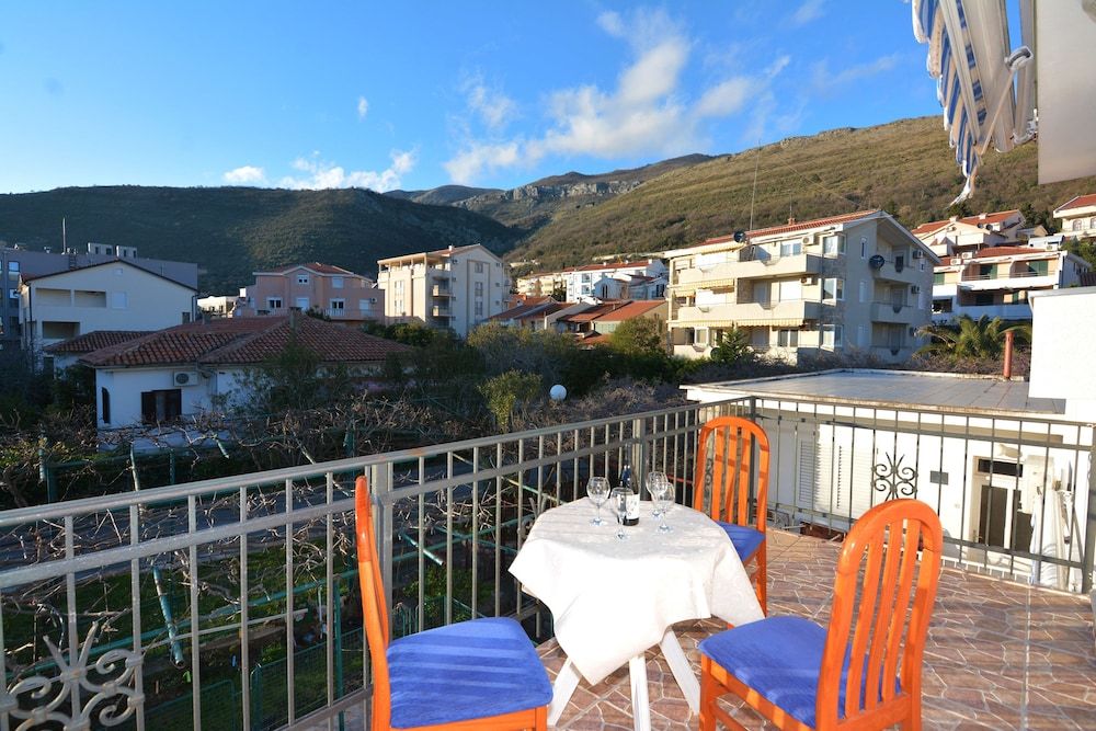 Apartments Jovana 1