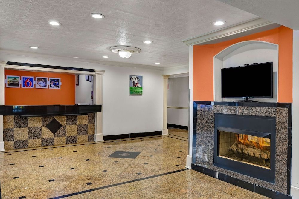 Motel 6-Norcross, GA 2