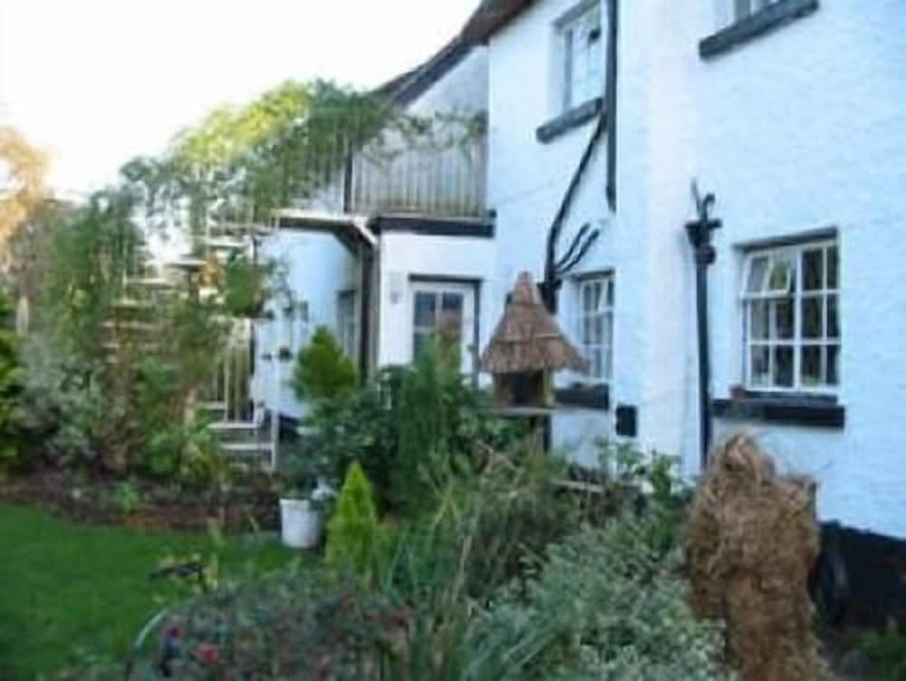 Southern Cross Guest House 1