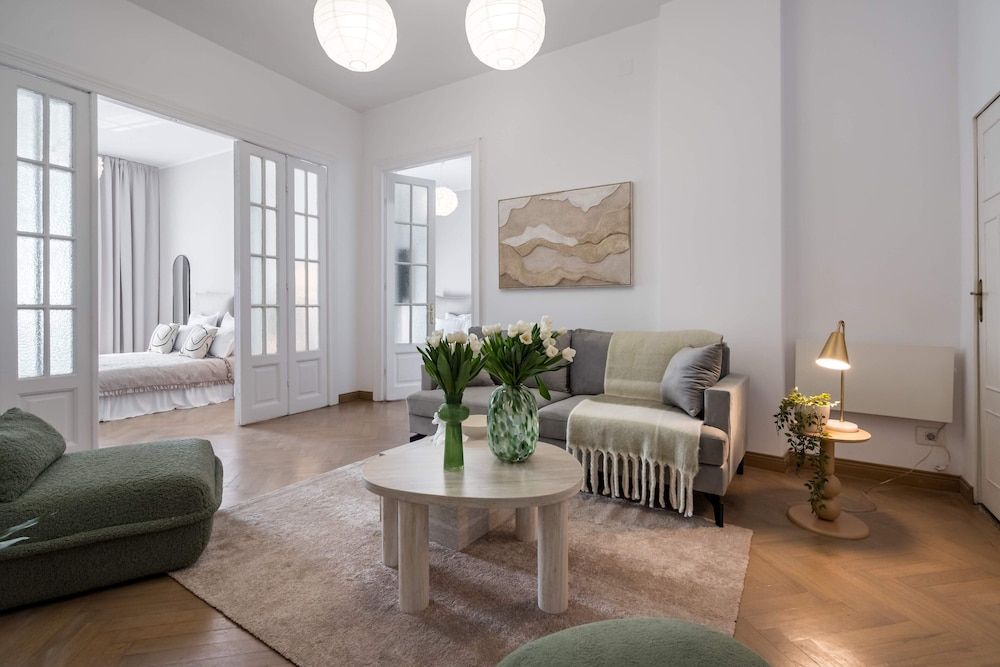Calea 3BR Victoriei Stunner - Two Living Rooms - Balconies on the Avenue 1