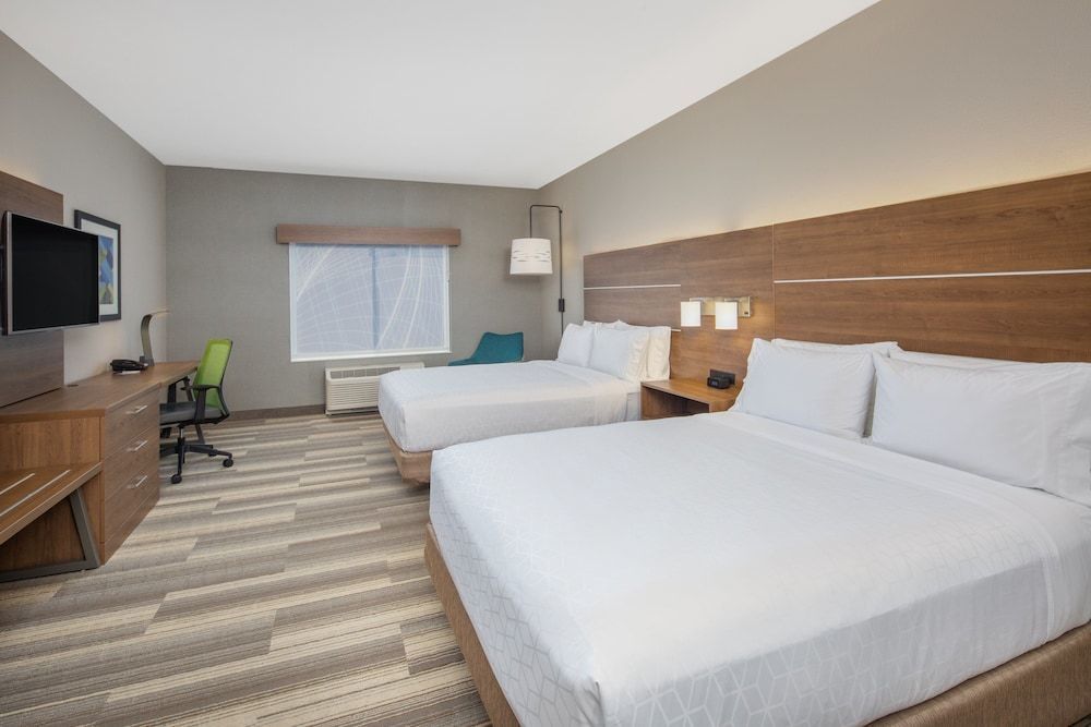 Holiday Inn Express & Suites SURPRISE by IHG 2