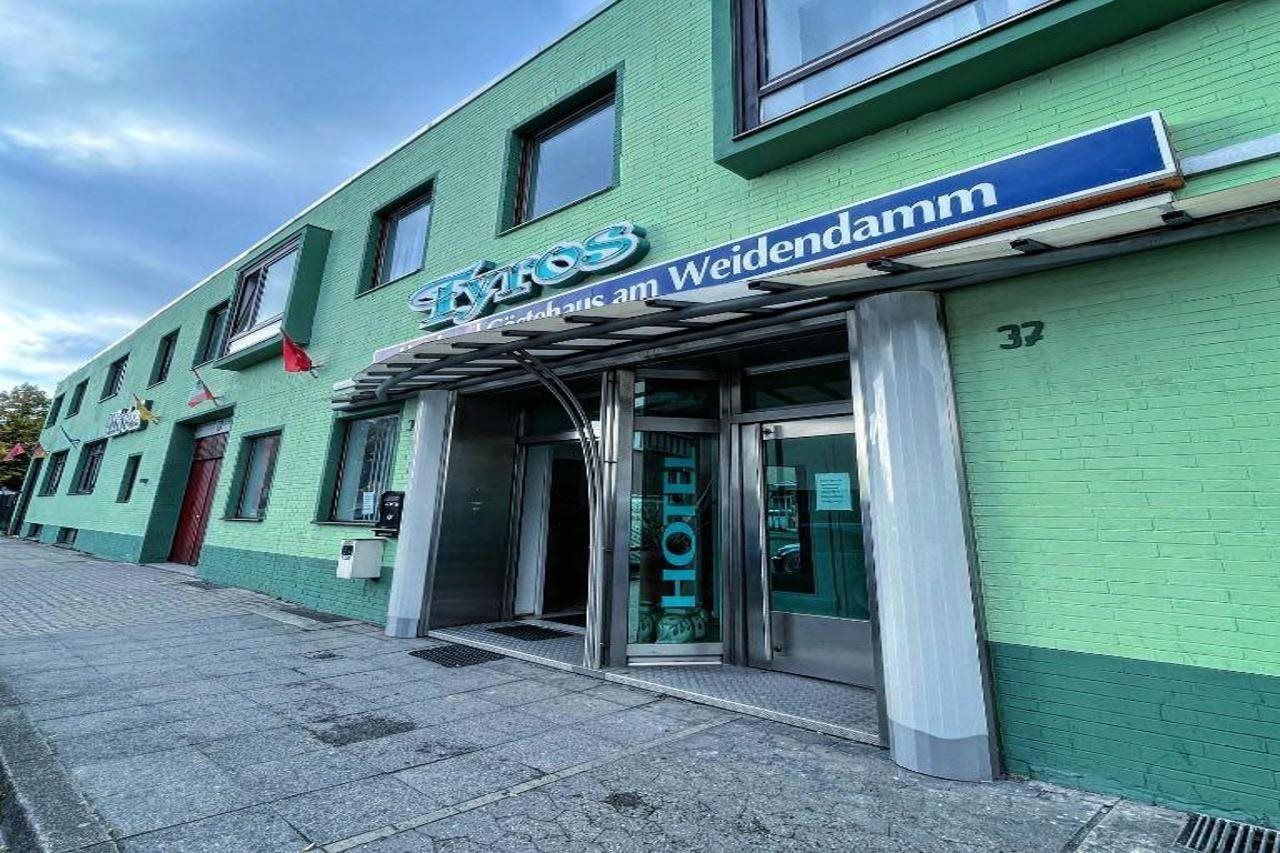 Tyros Hotel Und GÄstehaus Am Weidendamm 2